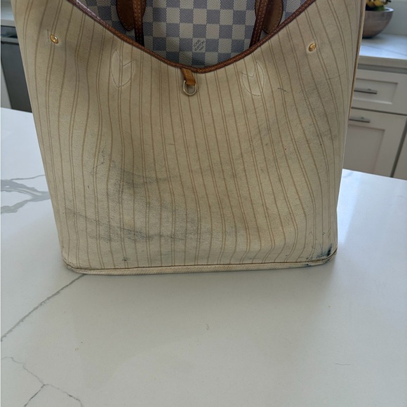 Louis Vuitton Neverfull Beige - Picture 5 of 7